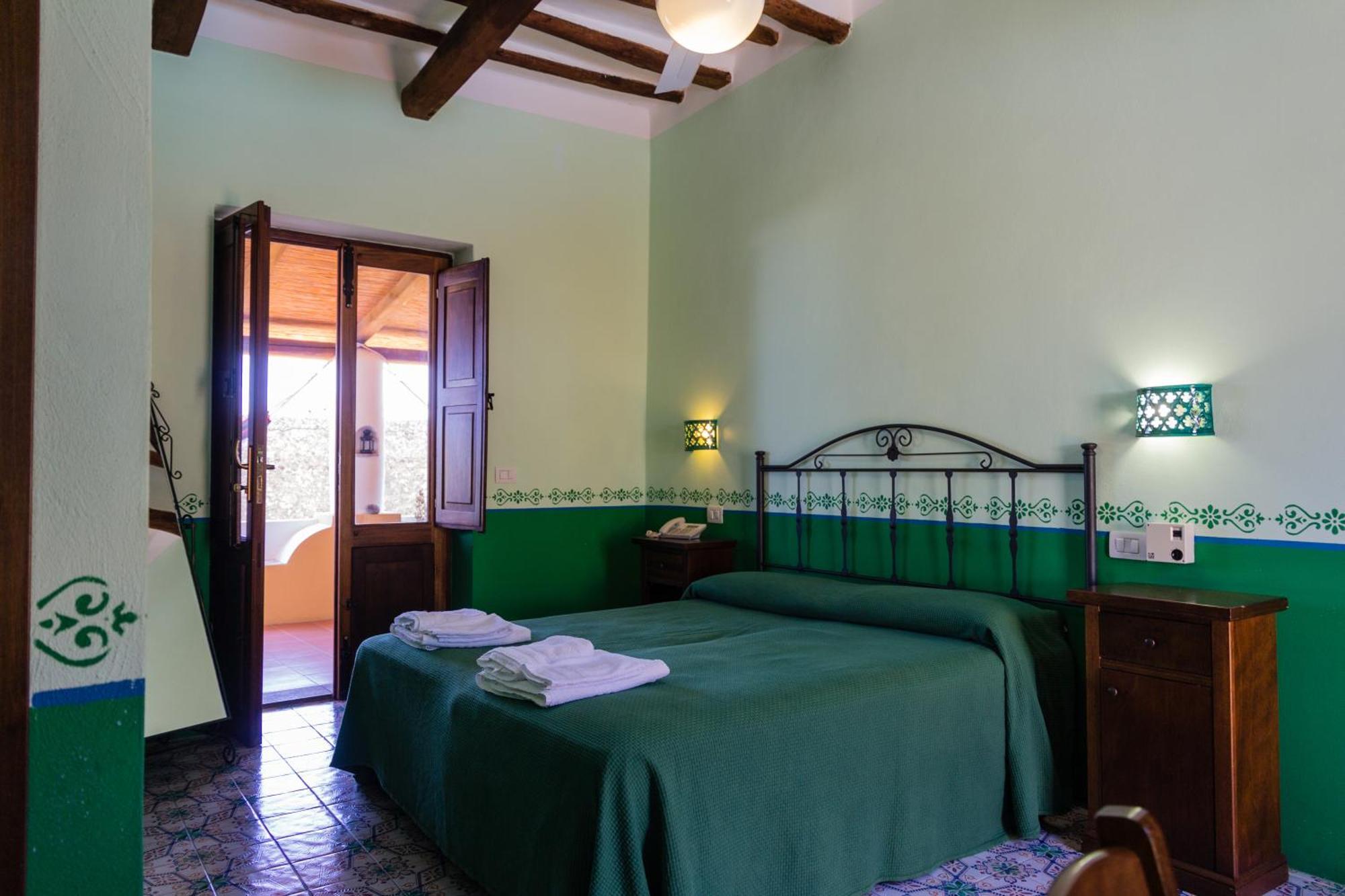 Hotel Arcangelo - Salina Санта-Марина-Салина Экстерьер фото